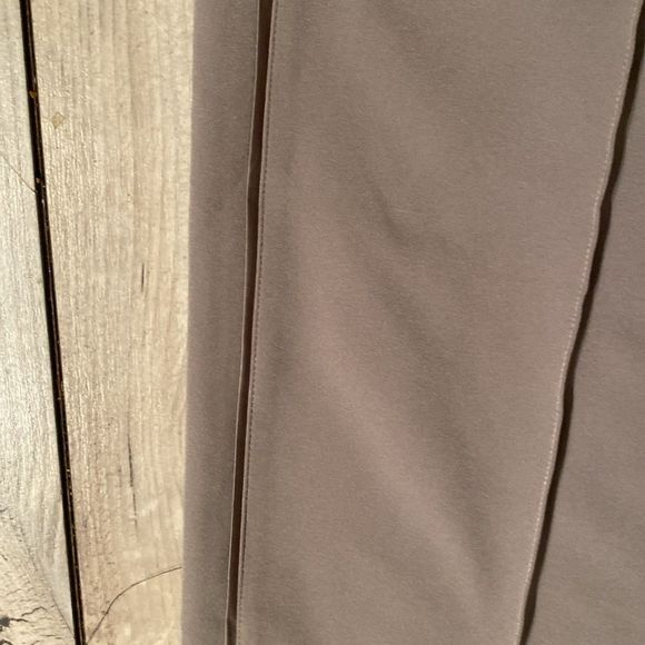 Athleta Endeavor Olive Green Pants Size 10 - Picture 4 of 8